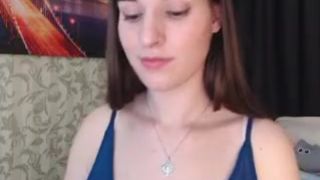 jenny_dove painted chick sucks dildo