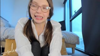 laura_lee redhead babe caresses natural tits