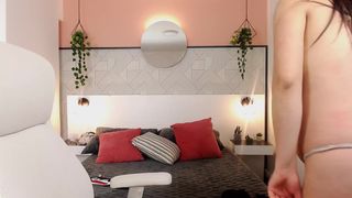 ashley_leon_ naughty nipple exposes her body