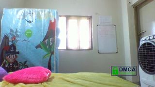 sarla_bhabhi latin slut brightly fingering shaved holes