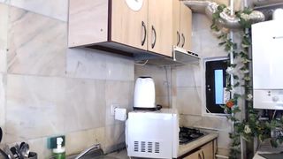 missalexthorn arab courtesan performing a show