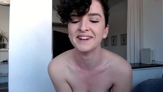 missalexthorn sweet pussy pulls the cap