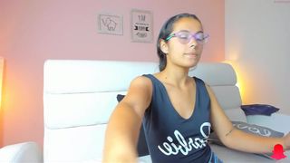 lilicarter_ luxurious harlot poses in fr