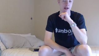 loonyguitar sexy ladies teasing shaved pussies