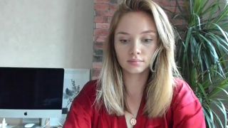 ms_lina gorgeous bitches do caressing in the shower