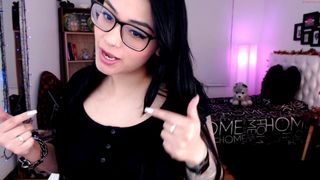 miss_bonnie sexy hottie relish sucks sex toy