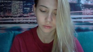 rileyfane gorgeous boobs