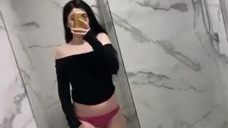 Goodnight Graceful chick