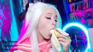 AliceBong red-haired trash pretty jerks off pussy