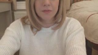 LilyPink shy model masturbates cunt