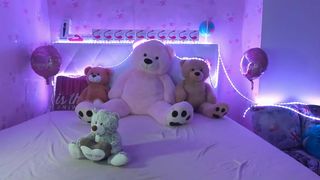 vany_love exquisite slut squeezes holes through panties