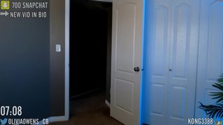 oliviaowens blonde girl fucks with sex toy