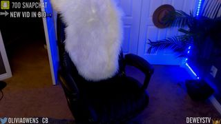 oliviaowens slut in tattoo masturbating pussy in the shower