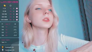 oh_honey_ spectacular babe jerks off anus