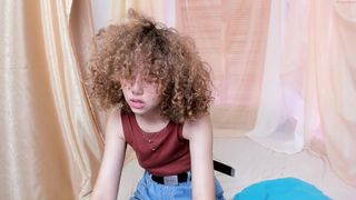 nikki_collins00 chubby mare in honor of the holiday shows its bust