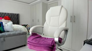 natalie_clark1 experienced young lady passionately fucks sex toy