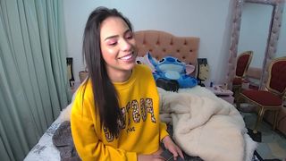 kendall_efron shy young lady fingering sex toys