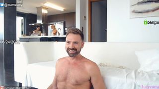 lucycums sponge courtesan in the office spoils himself with pleasures