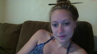 pregnant_annah mature confused jerks off shaggy pussy