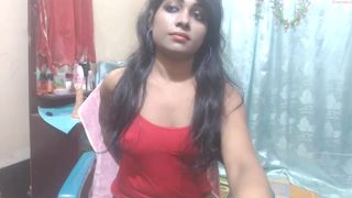 priya_jiya impressive slut fucks herself with sex toy