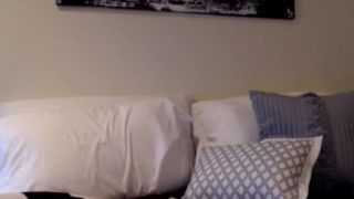 queenemi spectacular babe jerks off anus