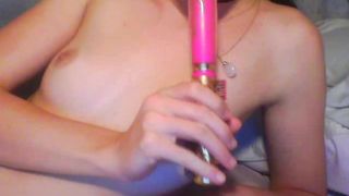 YaGirlDubs painted bitch gently pulls pussy