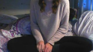 YaGirlDubs beautiful bitch fucks herself with a phallus