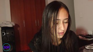 hot6sides9switching mature babe fucks her cunt