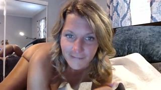 yursecret hot brunette posing in stockings