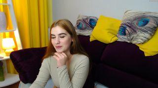 isabellaviv busty babe gently caresses her pussy