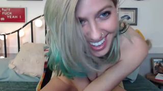 sexylittlee slut in tattoo masturbating pussy in the shower