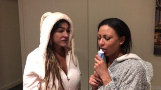 CASSIE DEL ISLA onlyfans gorgeous model tightly stretches both holes.