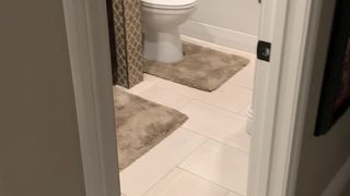 106 busty woman chatting in chat