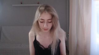 yellow_melon chaturbate beauty and slag