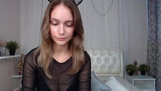 princess_dream chaturbate lustful brunette girl gets her pussy fucked