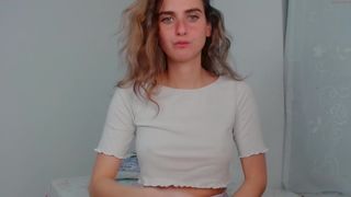 cuteandslut chaturbate expressive lady masturbates pussy