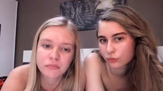 wondervera chaturbate cute girls fuck with a bottle
