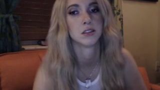 undressjess chaturbate pretty model fucks pussy