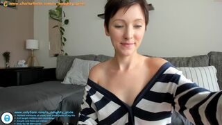 a_naughty_pixie chaturbate cute young lady fucked her cunt with a phallus