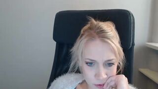 kimidrew chaturbate young lady in stockings fucks pussy