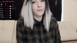 cuckold_couple_ chaturbate Busty queen