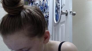 thekitkatkitten chaturbate Busty female