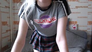 wunvmw chaturbate latin slut gives a chic form