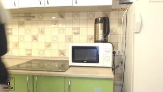 wunvmw chaturbate shows how deep a toy can be in your mouth