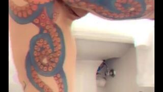 daizha morgann onlyfans petite babe gently masturbates cunt