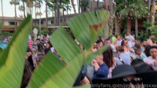 jessy jones onlyfans showing off her body