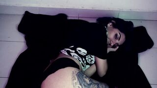 abdoll manyvids onlyfans whore model pulls pussy