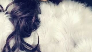 aleeuk onlyfans solo masturbation ending with cumshots