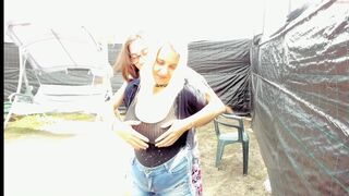 sexy_luna69 marvelous babe shows off a gorgeous bosom