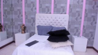 rihanna_rose skinny girl posing nude